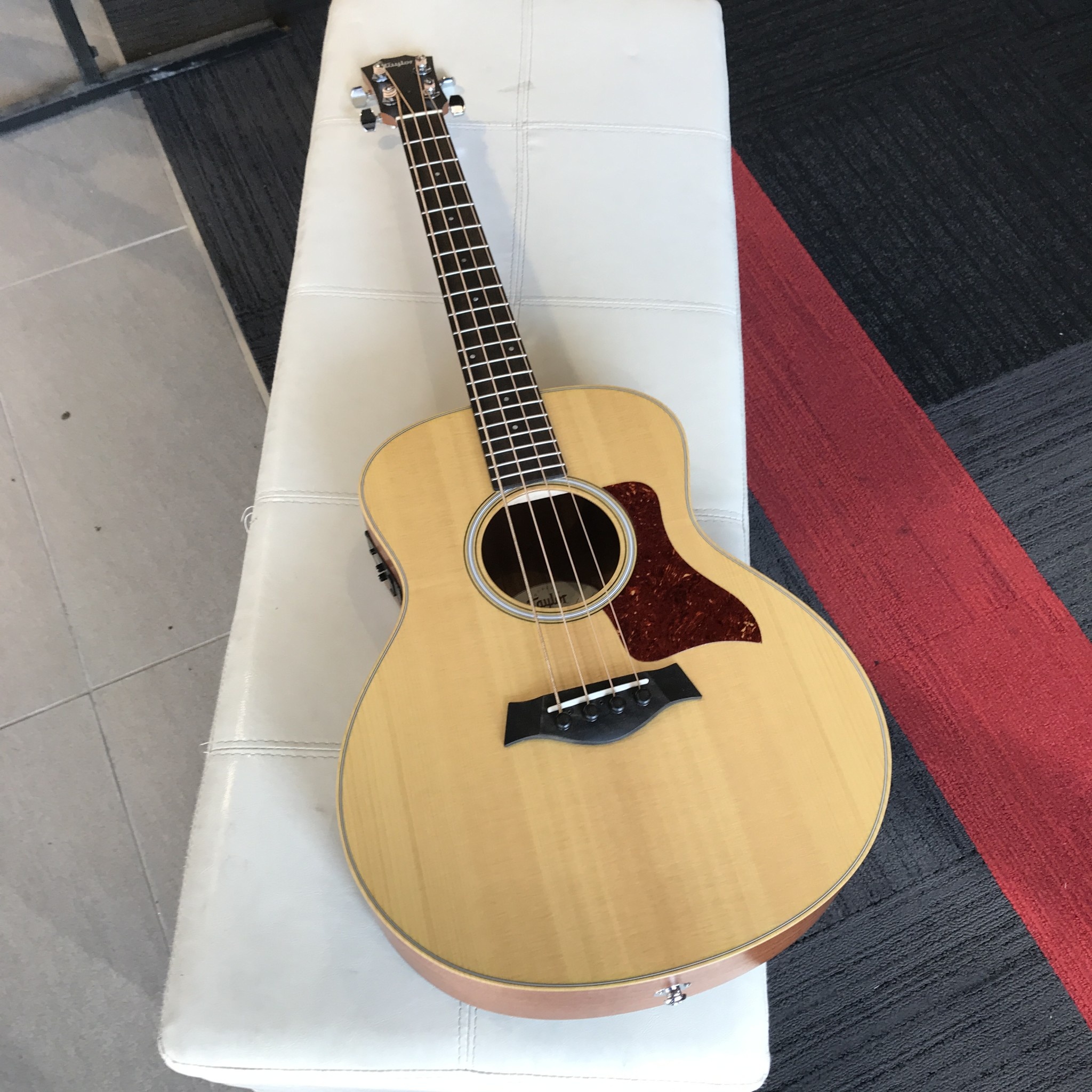 Taylor used guitar deals