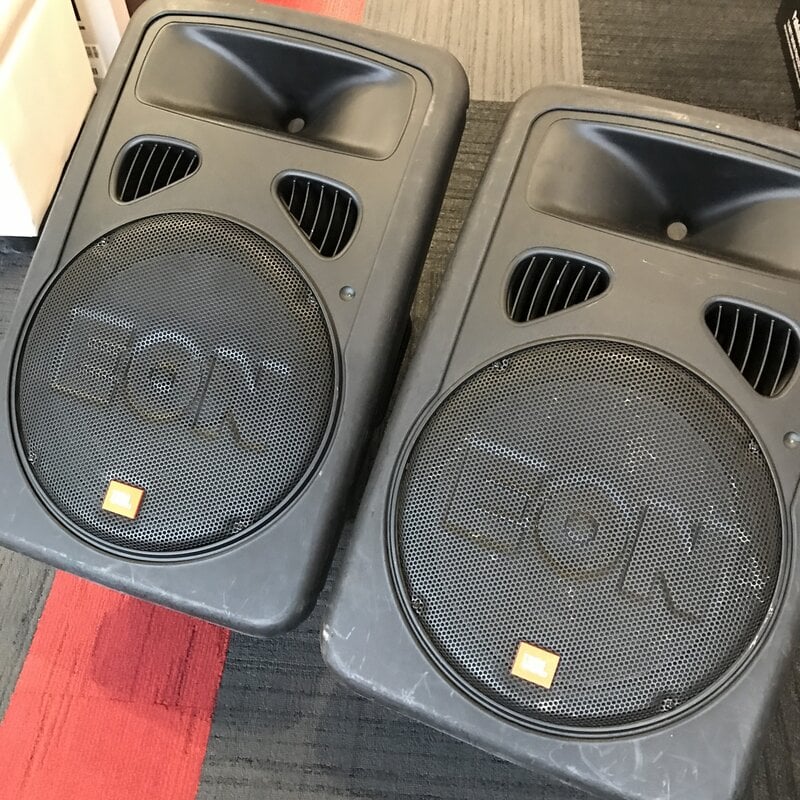 Consignment/Used JBL EON 15 G2 Powered Speaker Pair 400 Watts EA