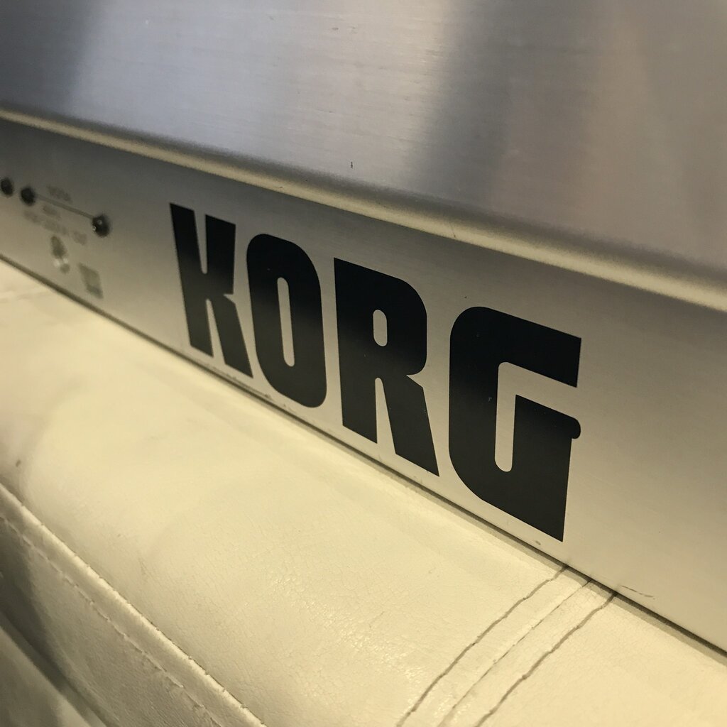 Korg Consignment/Used Korg Trinity with USB Drive and Bag PBSTRI option 8meg rom