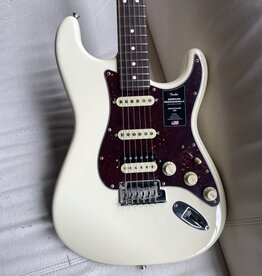 Fender Fender American Professional II Strat HSS RW OWT (Demo Shop Damage) w/Fender Bag