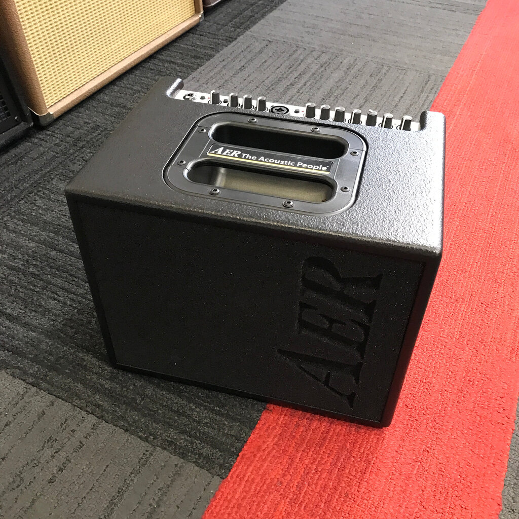 Consignment/Used AER 60/4 Acoustic Amplifier w/Bag