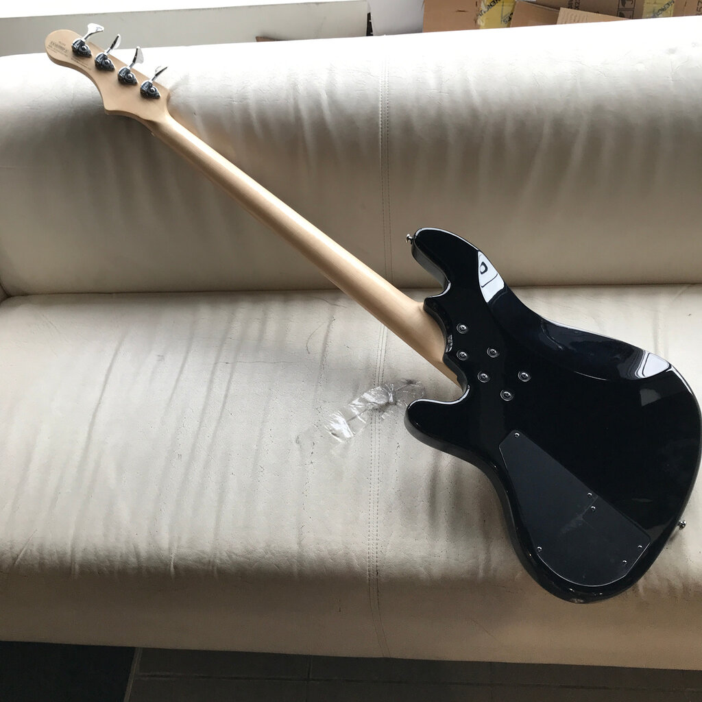 Kaos Music Consignment/Used Cort Elrick NJS4 Bass w/Gig Bag