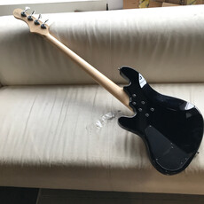 Kaos Music Consignment/Used Cort Elrick NJS4 Bass w/Gig Bag