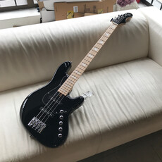 Kaos Music Consignment/Used Cort Elrick NJS4 Bass w/Gig Bag