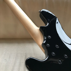 Kaos Music Consignment/Used Cort Elrick NJS4 Bass w/Gig Bag