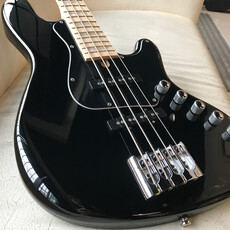 Kaos Music Consignment/Used Cort Elrick NJS4 Bass w/Gig Bag