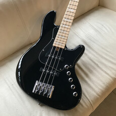 Kaos Music Consignment/Used Cort Elrick NJS4 Bass w/Gig Bag