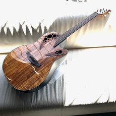 Consignment/Used Ovation Celebrity CE44P-FKOA w/Case