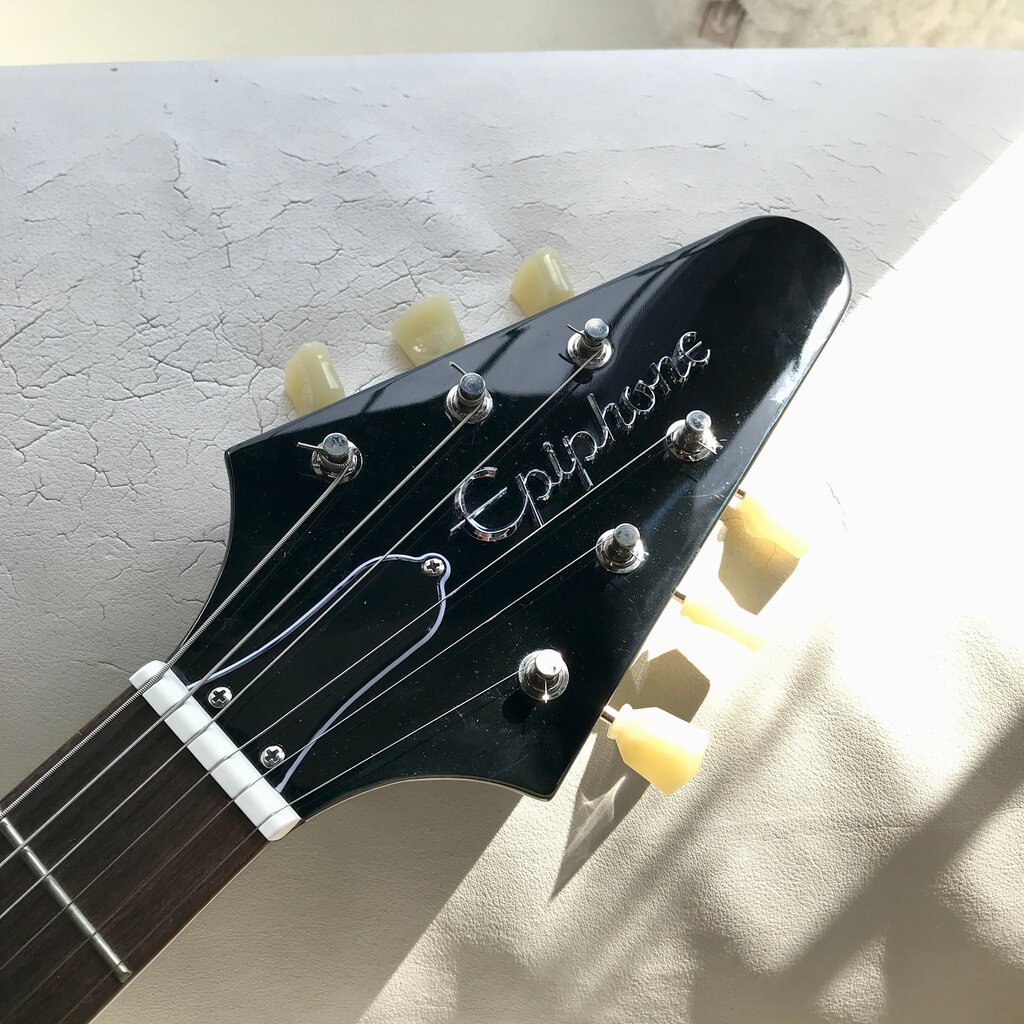 Consignment/Used Ovation Celebrity CE44P-FKOA w/Case