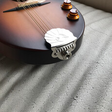Seagull Consignment/Used Seagull S8 Mandolin Sunburst EQ - w/Bag