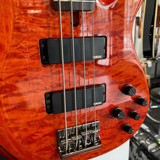Yamaha Demo Yamaha TRB1004J CB WC Bass Guitar