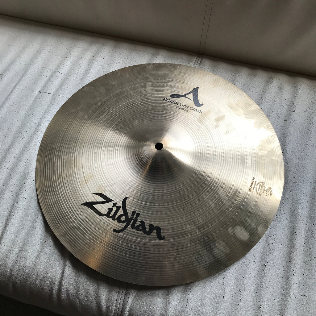 Consignment/Used Zildjian Medium Thin Crash 16"