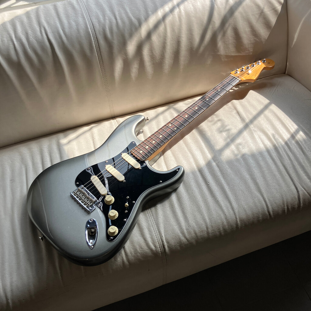 Consignment/Used Fender Pro II Stratocaster Mercury w/EMG pickups /w/Case