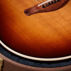 Taylor Guitars Taylor Gold Label 717e Sunburst (Cream Pickguard)