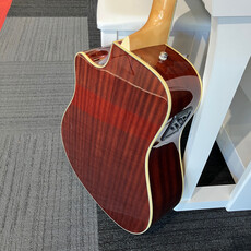 Fender Consignment/Used Fender Kingman Bass SCE - Natural w/Case