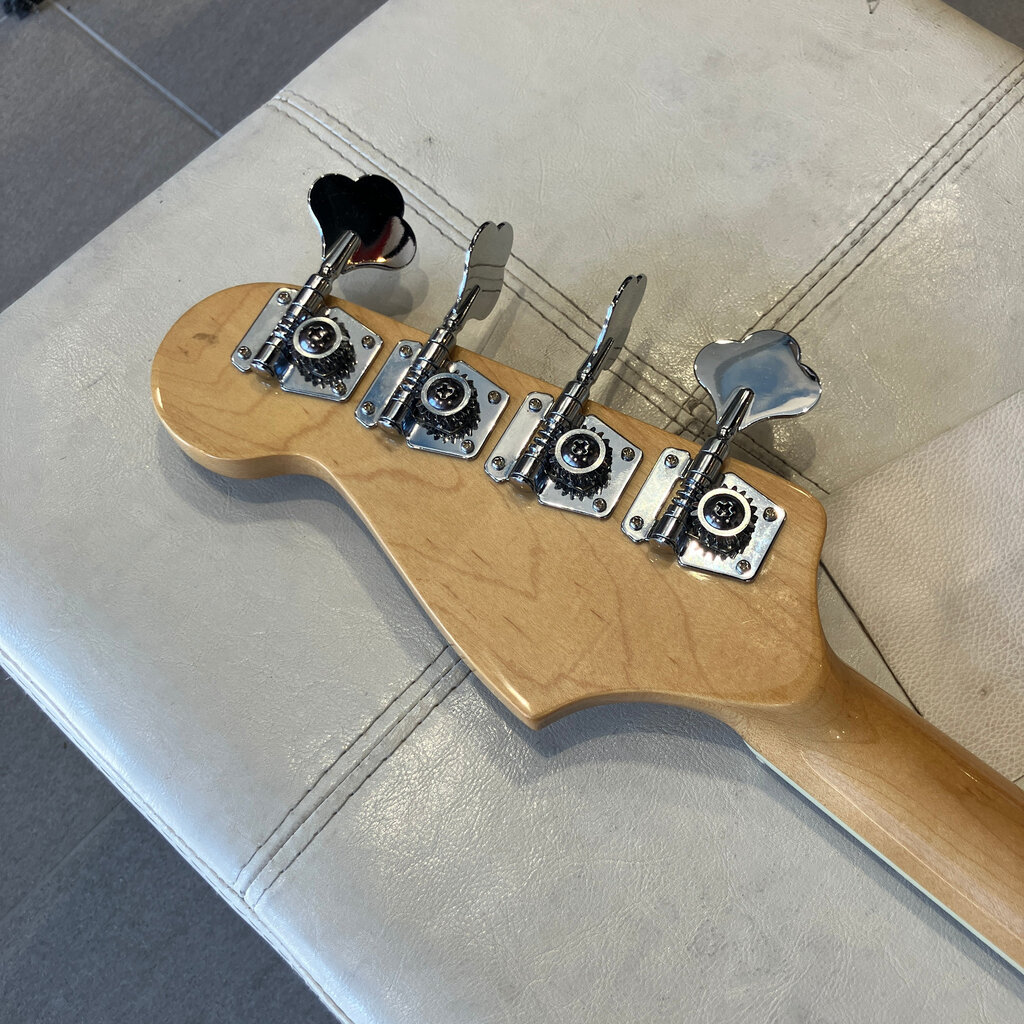 Fender Consignment/Used Fender Kingman Bass SCE - Natural w/Case