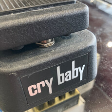 Jim Dunlop Consignment/Used Dunlop Cry Baby Wah Pedal - GCB95