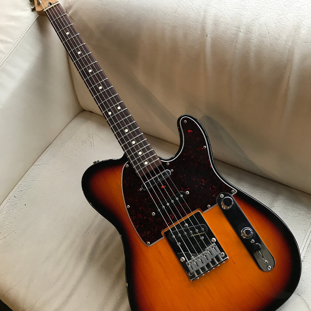 Consignment Fender Deluxe Nashville Power Telecaster w/ HS Case & Cable