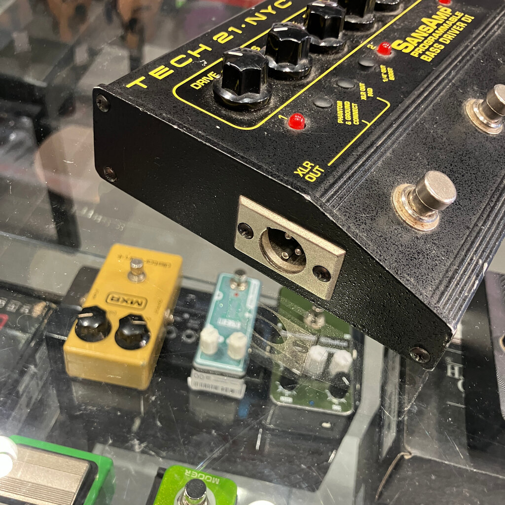 Consignment/Used Tech 21 SansAmp Bass Driver DI