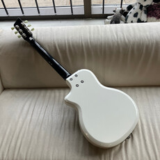 Consignment/Used Supro Dual Tone Tribute by Eastwood - White