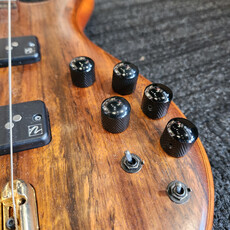 Consignment - IBANEZ SDGR SOUNDGEAR PREMIUM SR1206 6 STRING W/HS MOLDED CASE