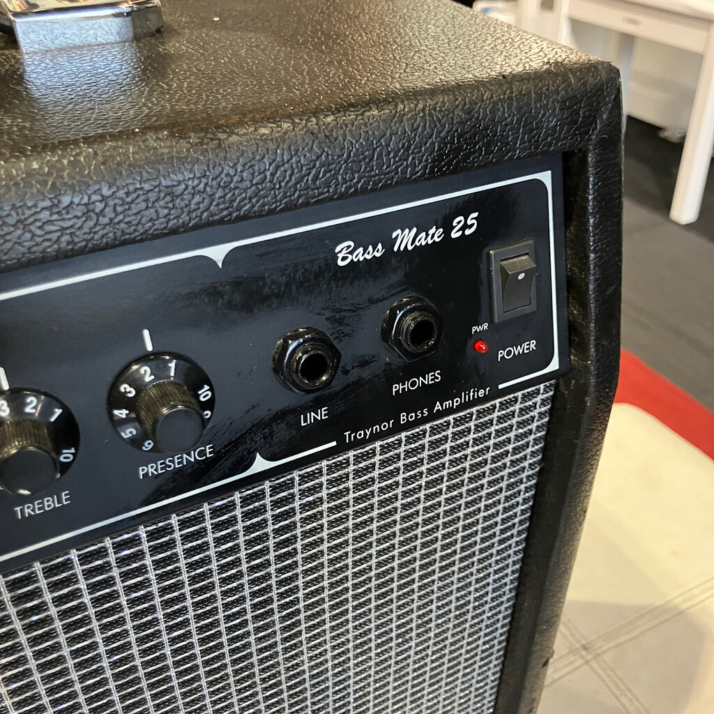 Consignment/Used Traynor Bass Mate 25