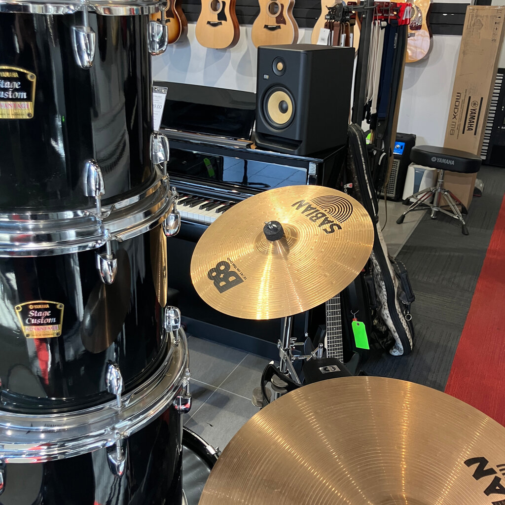 Yamaha Consignment/Used Yamaha Stage Custom Advantage Drum Kit 5 Pcs w/Sabian B8 Cymbals