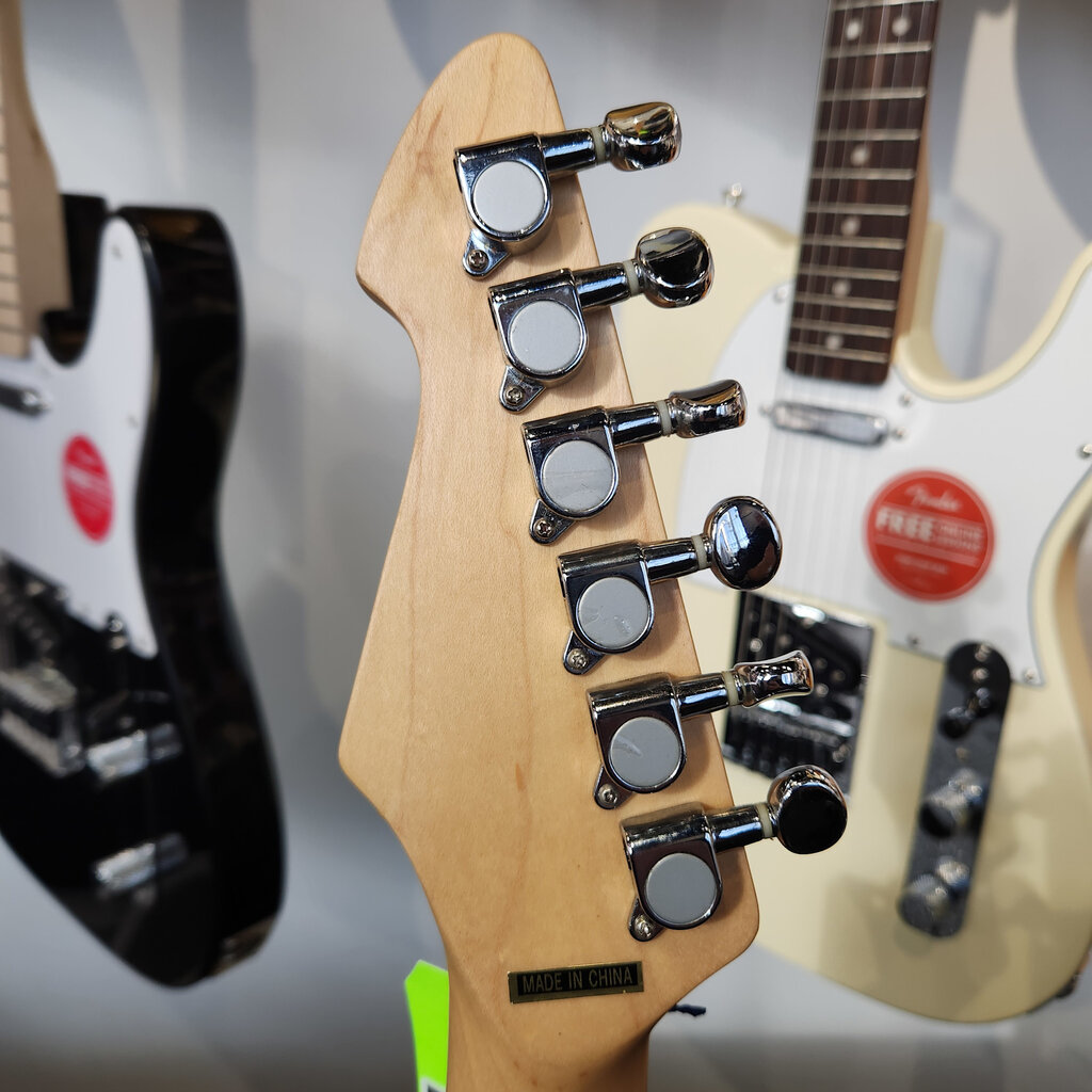 Consignment/Used Peavey Raptor Plus Electric Guitar w / Bag