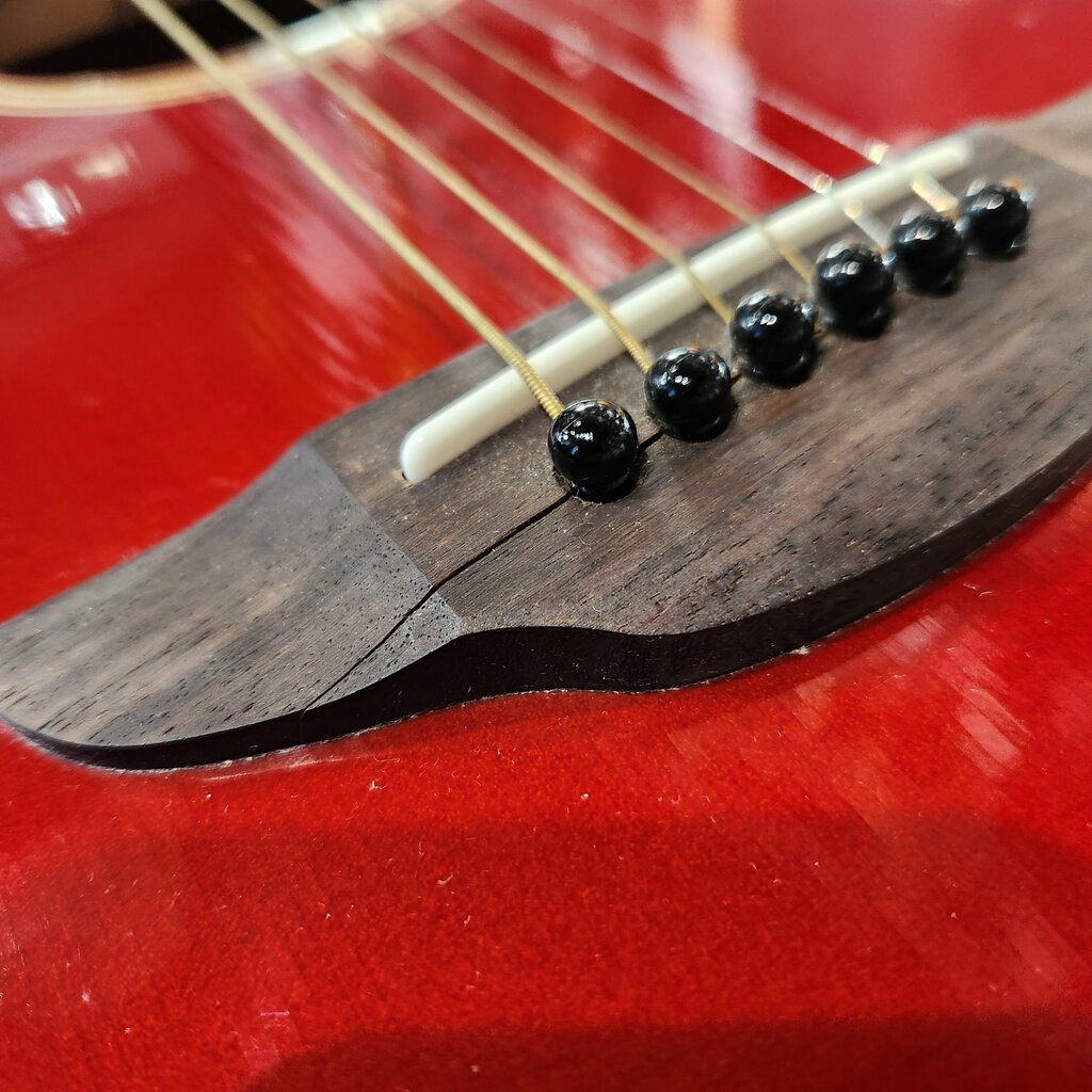 Yamaha Consignment/Used Yamaha APX T2 Ruby Red w/gig bag