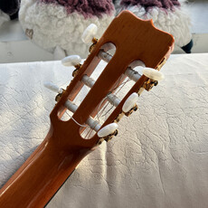 Consignment/Used Jose Rameriz R2 Guitar w/Dlx Bag,  tuner 2011