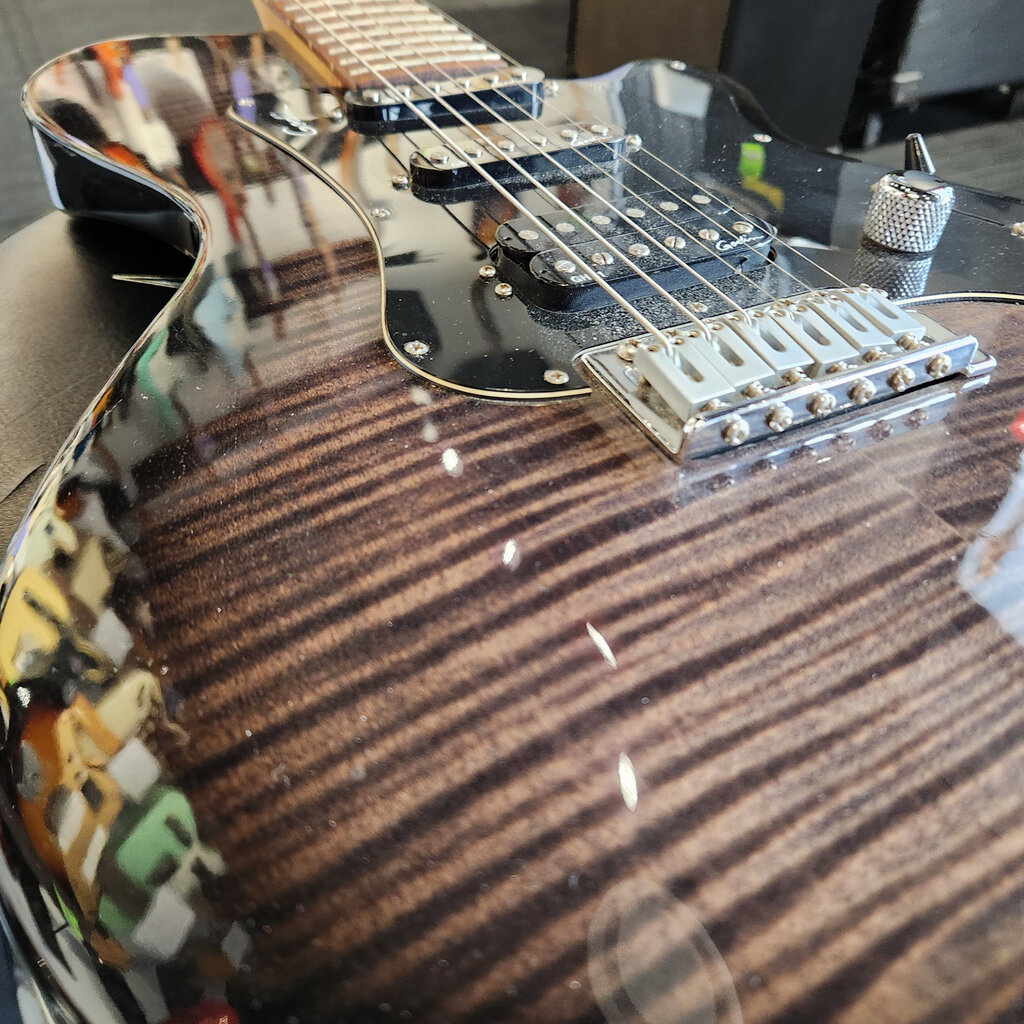 Consignment/Used Godin SD Electric Guitar Smoke Burst