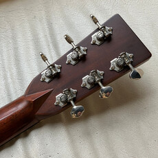 Consignment/Used Martin OM-28E (2013) w/Case