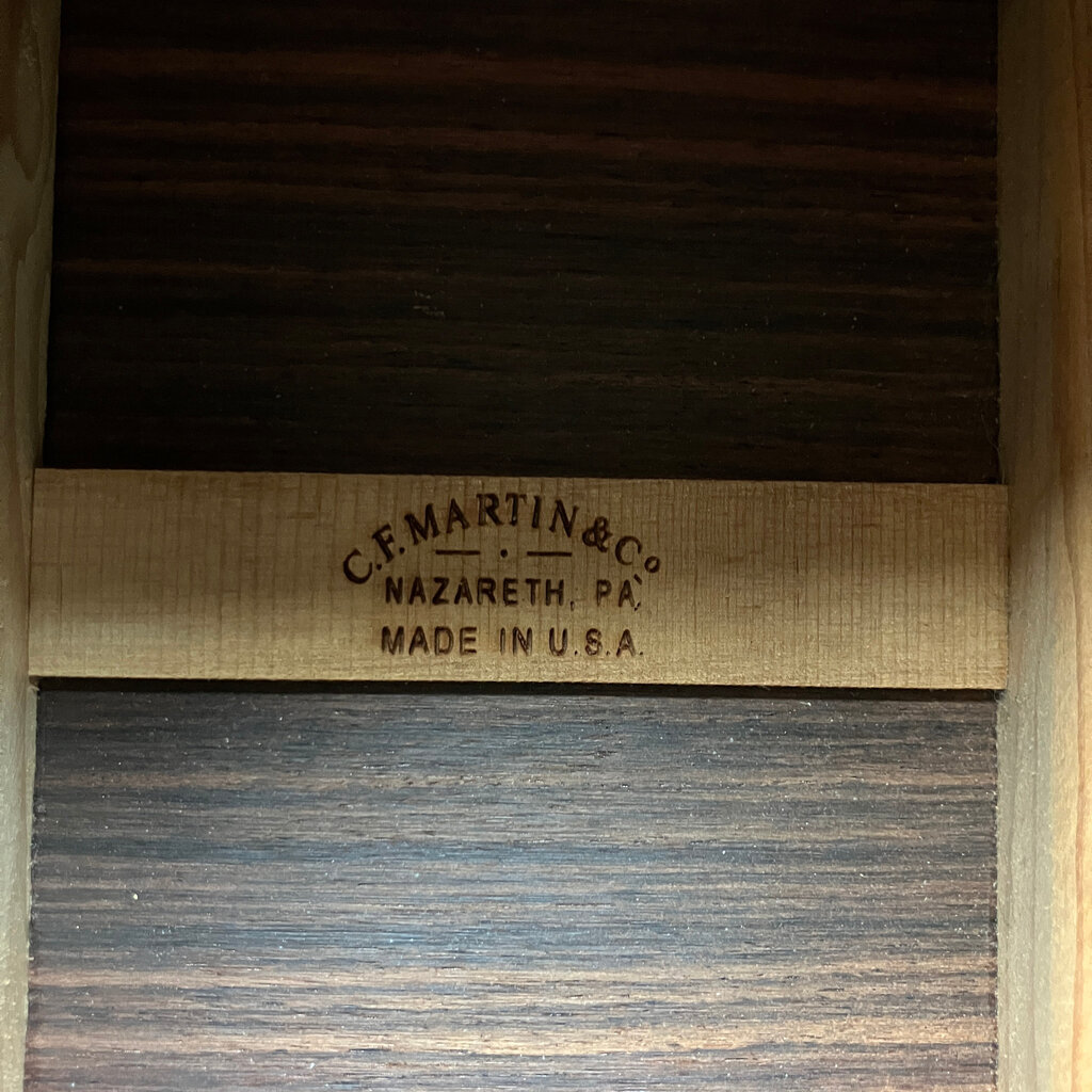 Consignment/Used Martin OM-28E (2013) w/Case