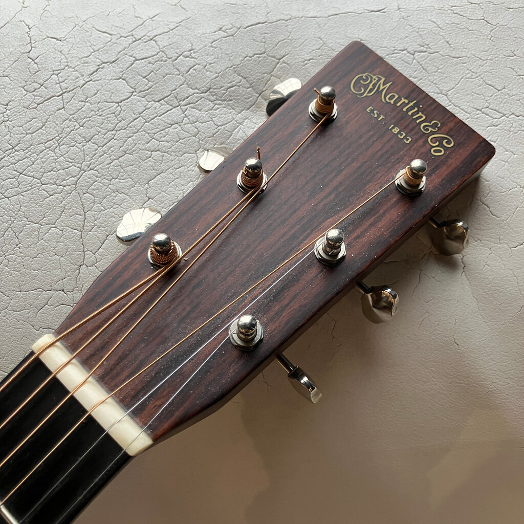 Consignment/Used Martin OM-28E (2013) w/Case