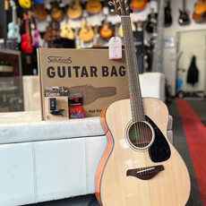 Yamaha Yamaha FS800 NT Bundle with Basic Bag, D'addario Tuner & Picks