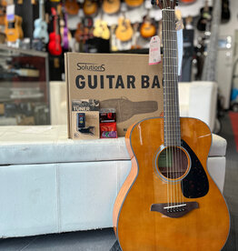 Yamaha Yamaha FS800 T Bundle with Basic Bag, Tuner & Picks