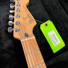 Fender Used Fender MIM Stratocaster w/Hardshell case