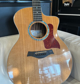 Taylor Guitars Used Taylor 214ce w/o case