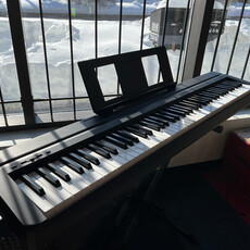 Yamaha Consignment/Used Yamaha P45 88-Note Digital Piano - Black (with X-Stand and Sustain Pedal)