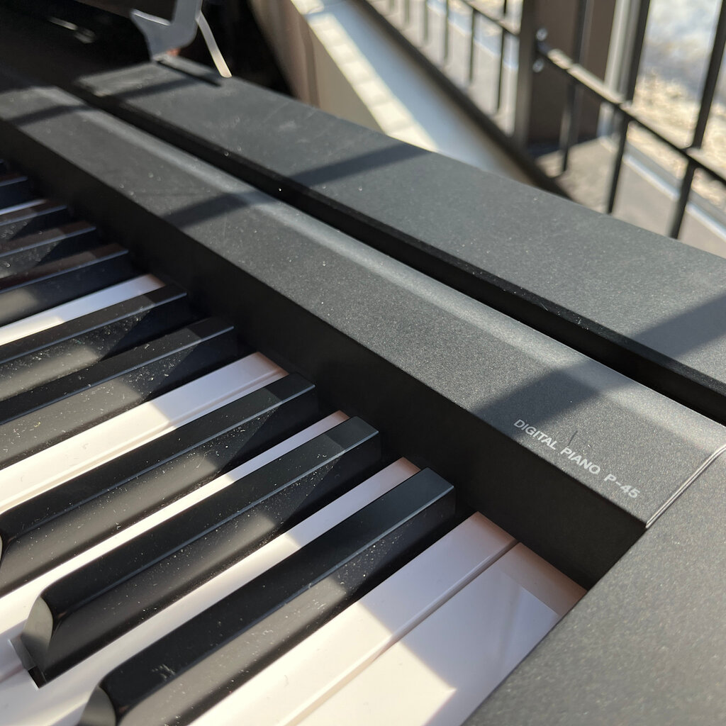 Yamaha Consignment/Used Yamaha P45 88-Note Digital Piano - Black (with X-Stand and Sustain Pedal)