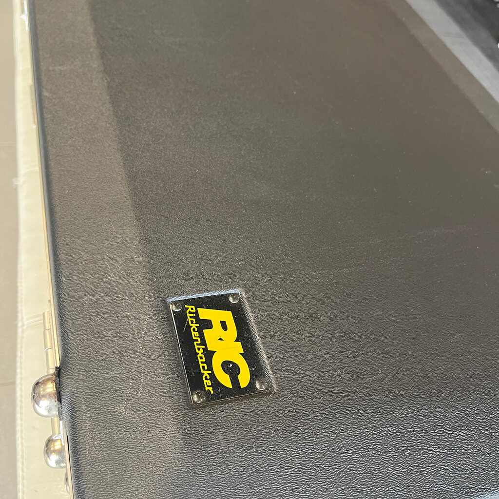 Consignment/Used Rickenbacker 620 Black w/Custom Case