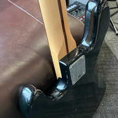 Consignment/Used Squier Jazz Bass - Black w/Gig Bag