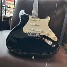 Consignment/Used Squier Bullet Stratocaster - Black w/Gig Bag