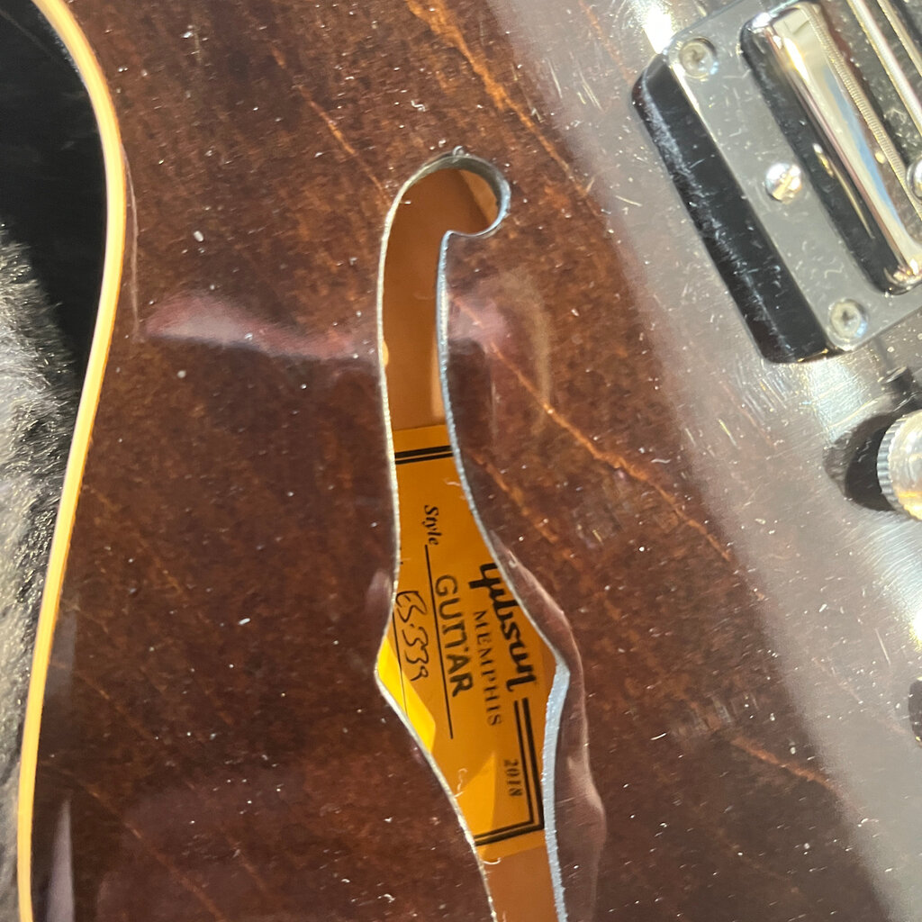 Gibson Used/Consignment Gibson ES339 Walnut w/case