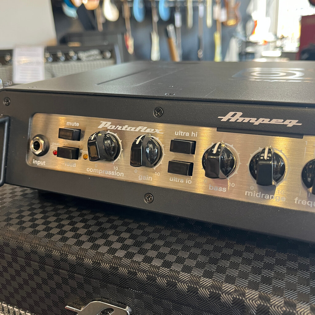 Ampeg Consignment/Used Ampeg PF800 Head