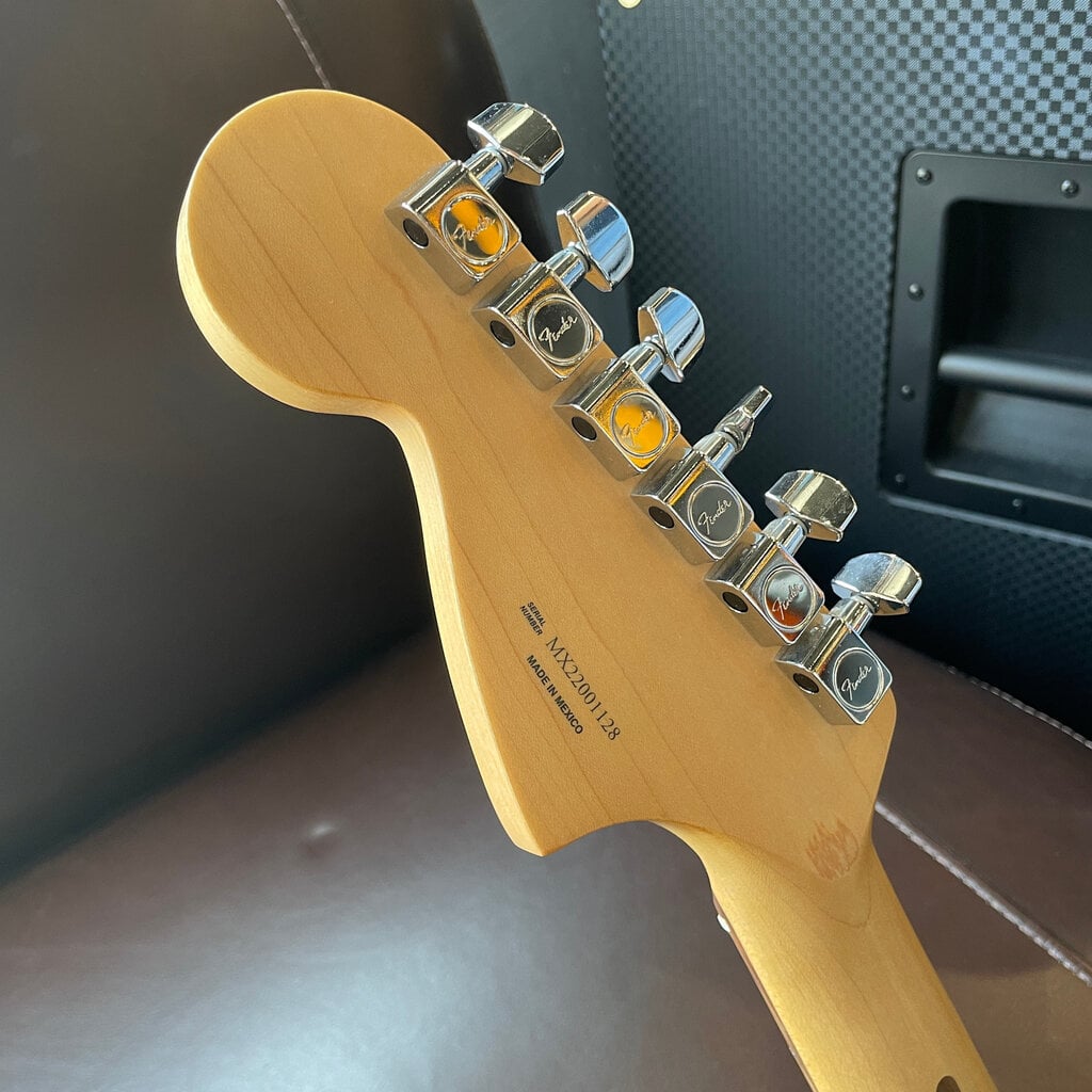 Fender Consignment/Used Fender Player Mustang 90 - Aged Natural w/Gig Bag