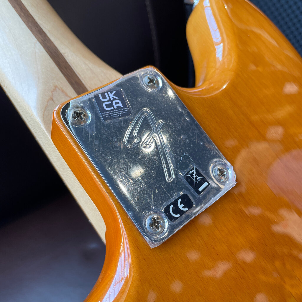 Fender Consignment/Used Fender Player Mustang 90 - Aged Natural w/Gig Bag