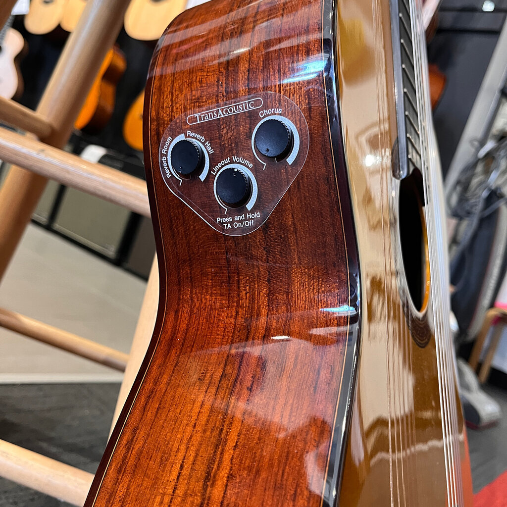 Yamaha Yamaha CG-TA NT Classical Guitar (Demo)