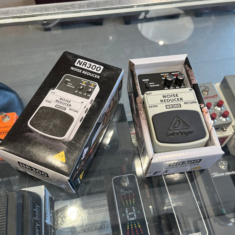 Behringer Consignment/Used Behringer NR300 Noise Reducer