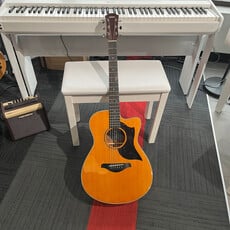 Yamaha Consignment/Used Yamaha AC5M w/Case